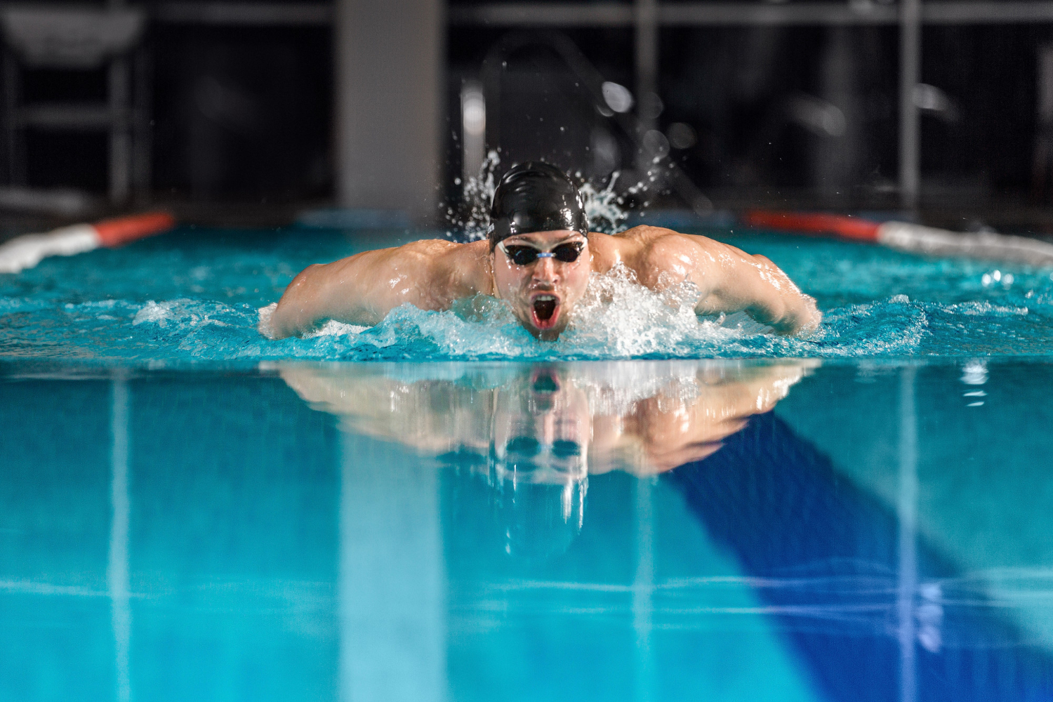 Otitis del nadador: ¿qué es y cómo evitarla?